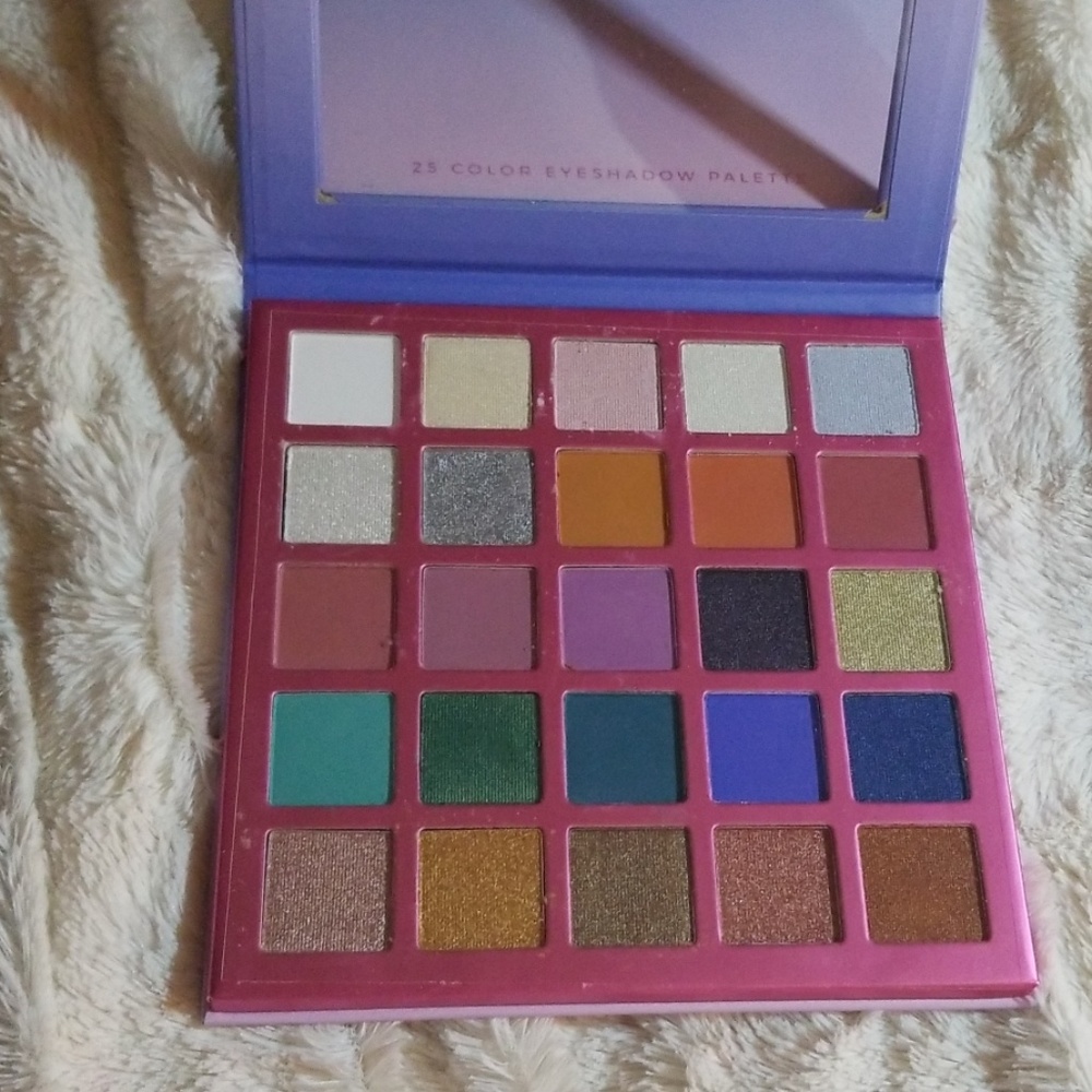 Shop Miss A...a2o Immersed 25 shadow palette